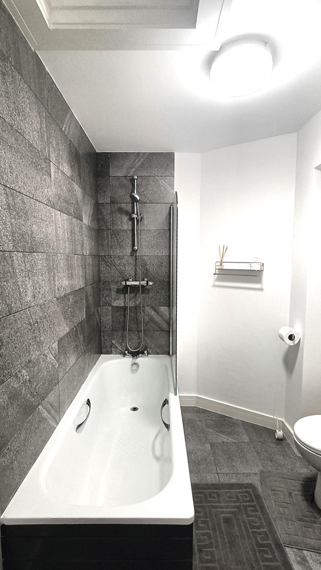 Ideal For Groups - Modern 2 Bedroom Apartment - Free Parking, Transit Links, Close To Stadiums 맨체스터 외부 사진
