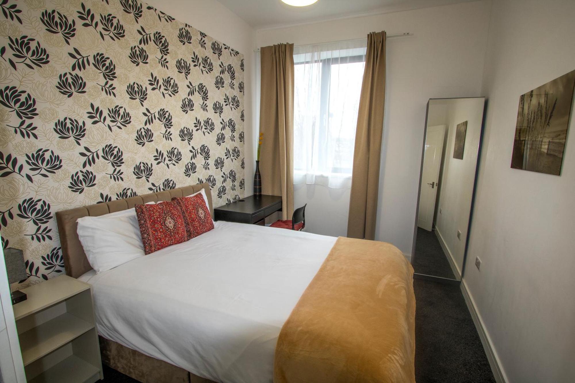 Ideal For Groups - Modern 2 Bedroom Apartment - Free Parking, Transit Links, Close To Stadiums 맨체스터 외부 사진