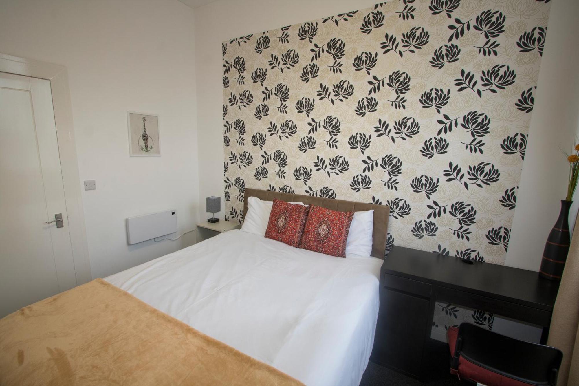 Ideal For Groups - Modern 2 Bedroom Apartment - Free Parking, Transit Links, Close To Stadiums 맨체스터 외부 사진
